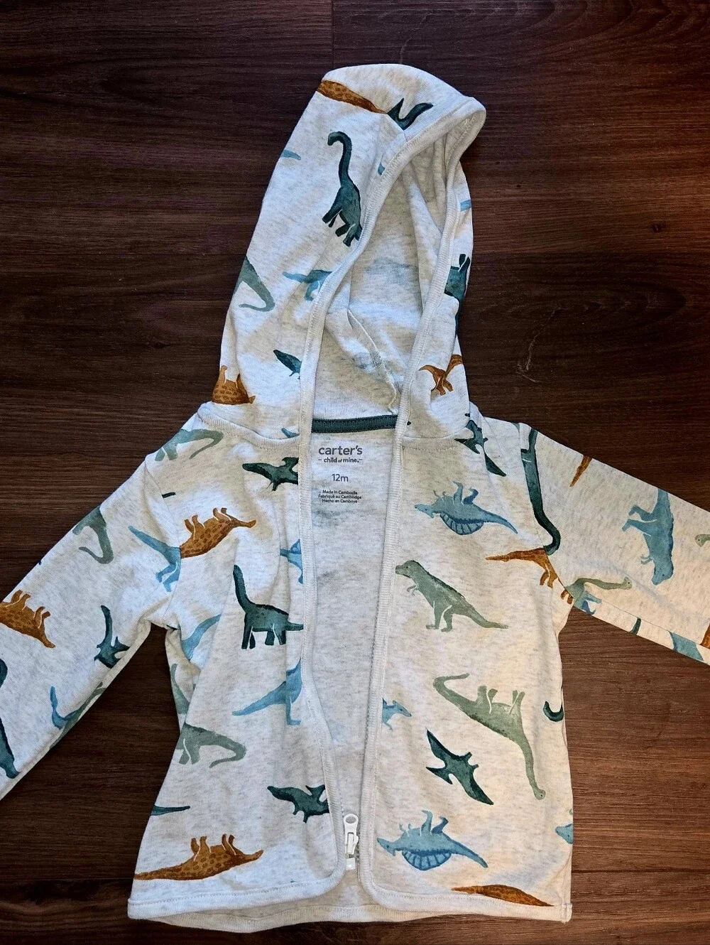 Baby Boy Carter's 12 Month Lot, 8 Pieces - Picture 4 of 5